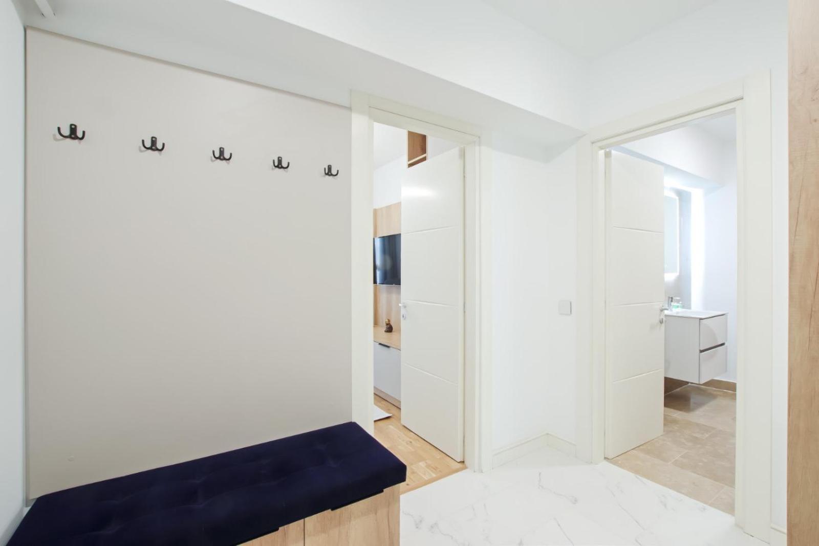 Himson-Blue Apartament Iasi Exterior foto