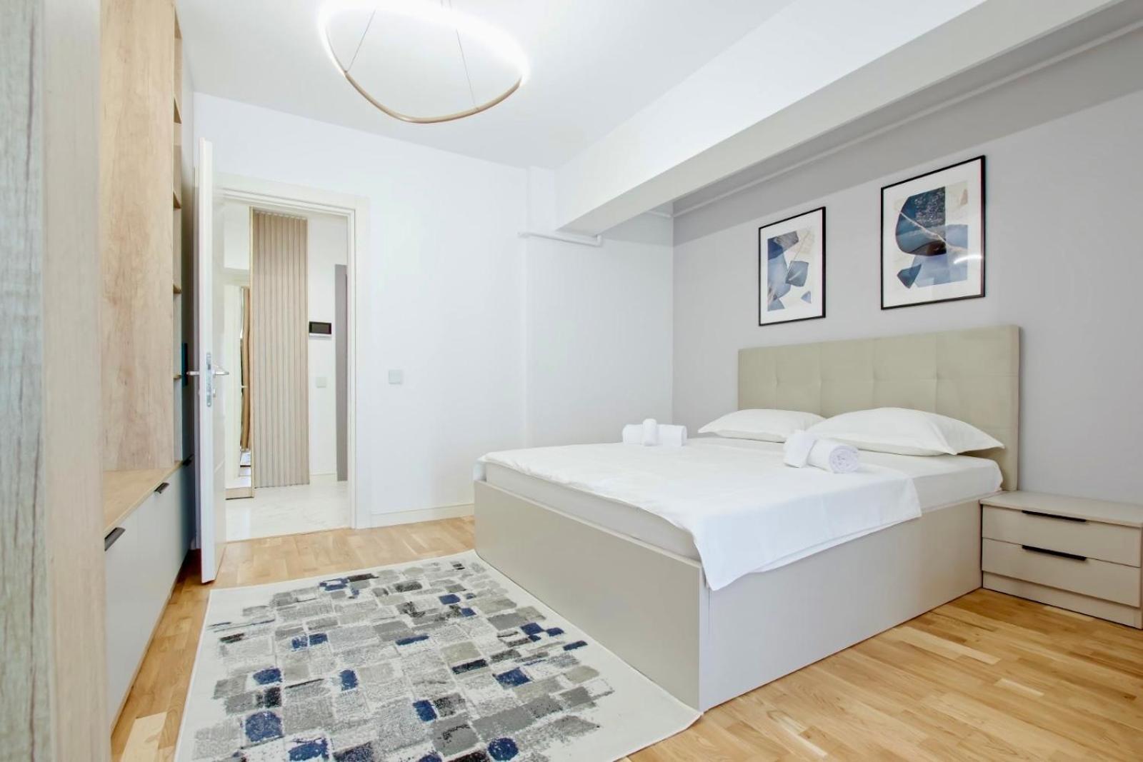 Himson-Blue Apartament Iasi Exterior foto
