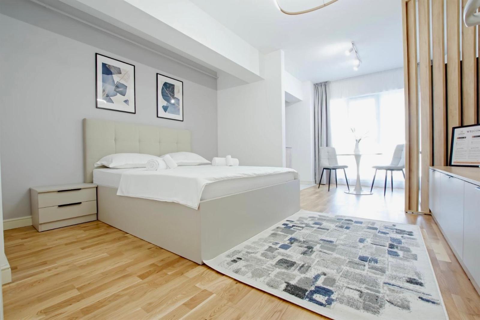 Himson-Blue Apartament Iasi Exterior foto